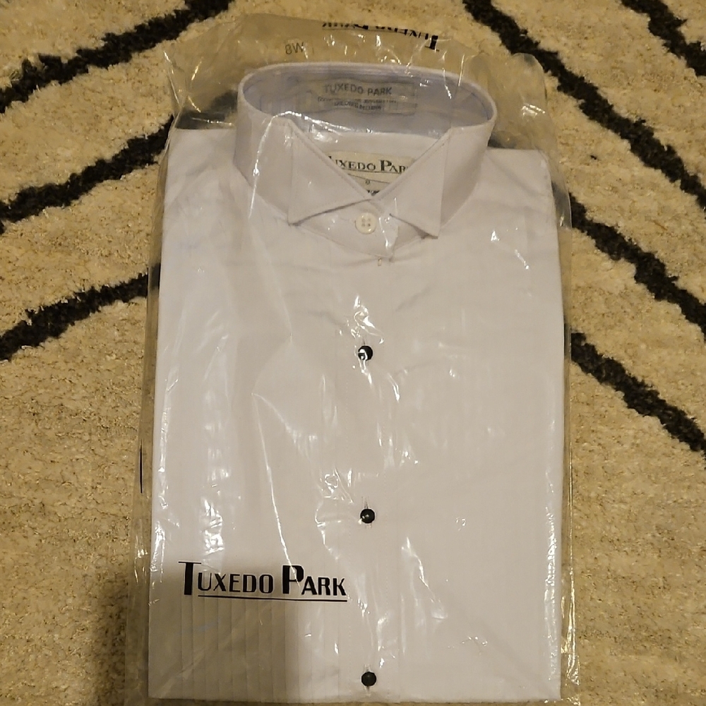 Women’s White Dress Shirt - Spread Collar